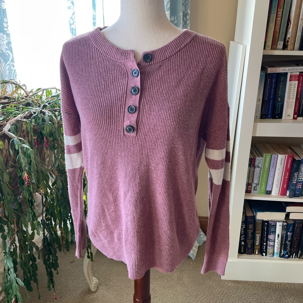 American Eagle cozy mauve knit henley sweater